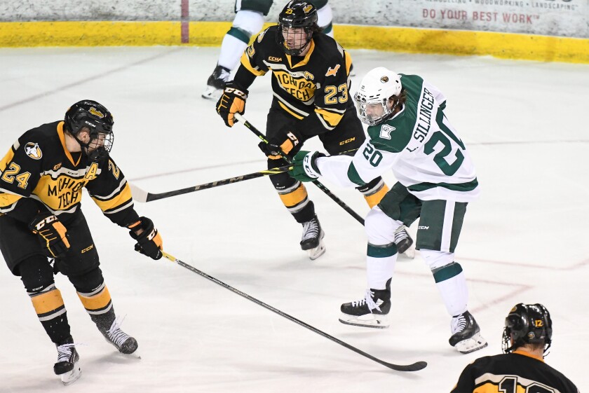 112421.S.BP.BSUMHKY Lukas Sillinger goal.jpg
