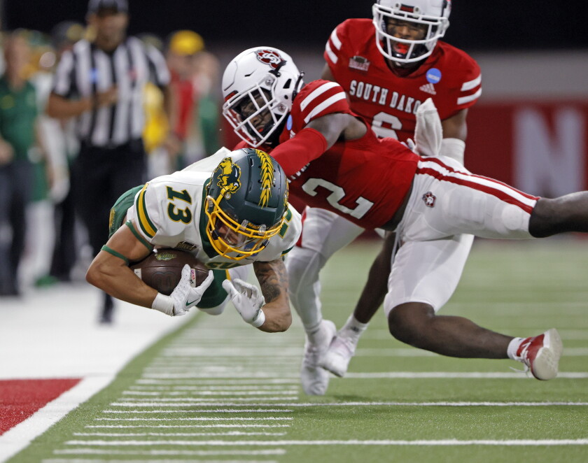 Nd Spoit Analysis: South Dakota football delivered memorable, standard-raising ...