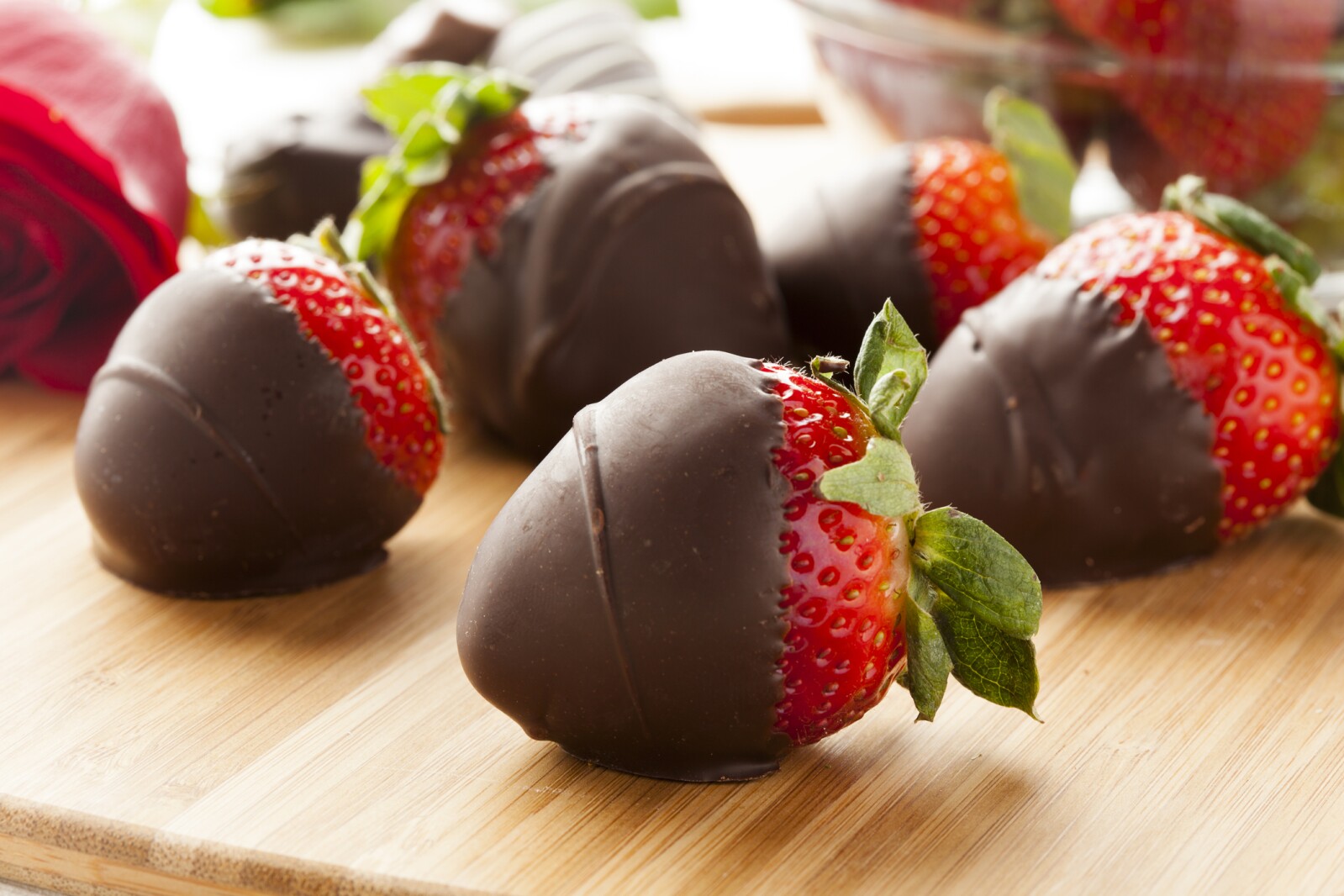 Vibrant strawberries are healthy Valentine's Day treat - InForum ...
