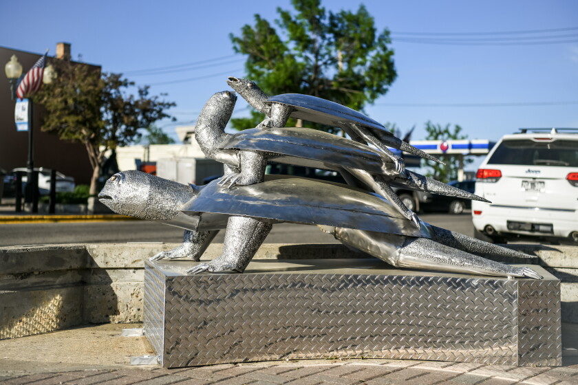 061726.N.BP.SCULPTUREWALK - Turtle stack.jpg