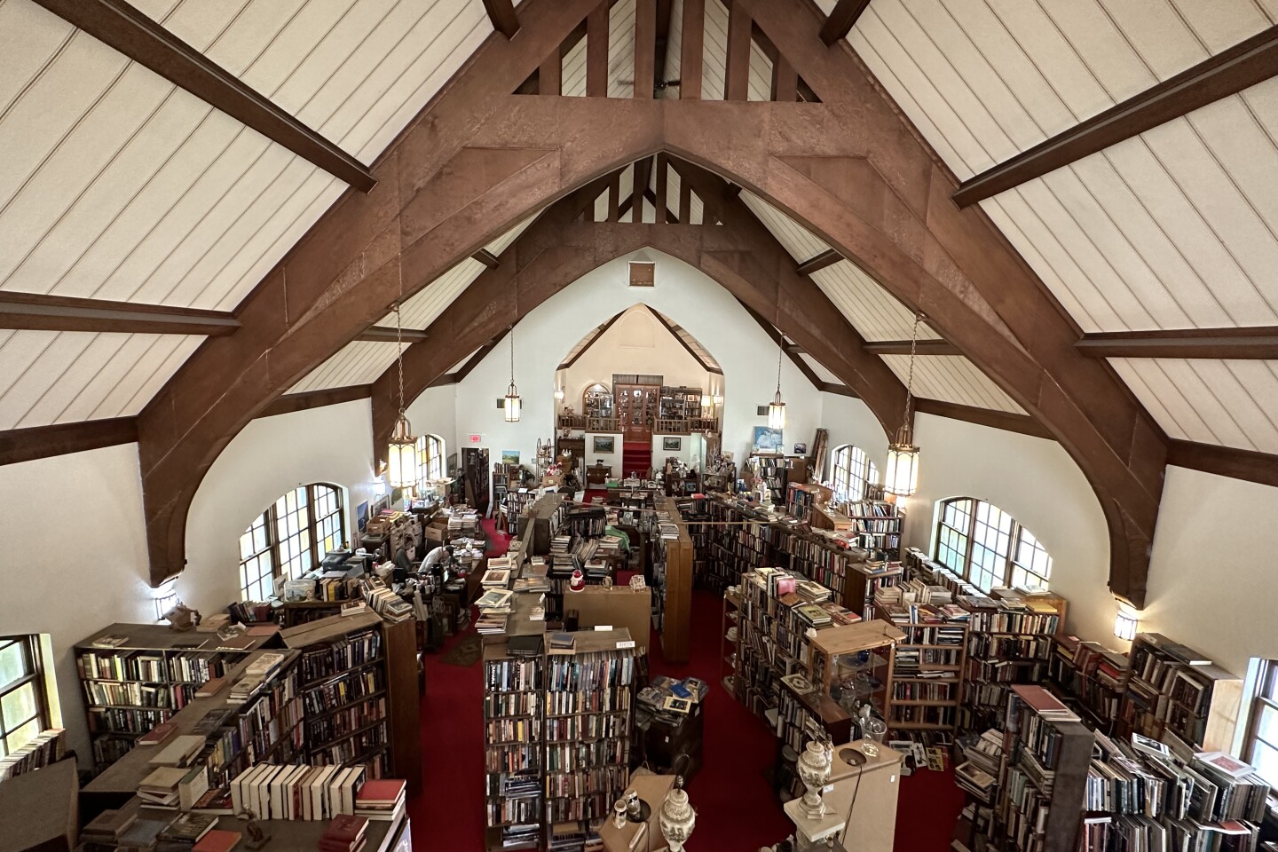 Front Row Seat: Browse for hours at these 2 Duluth used bookstores