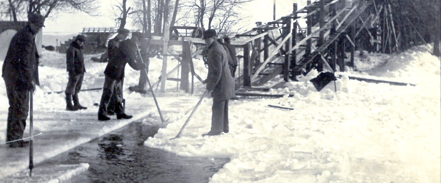 Pushing ice