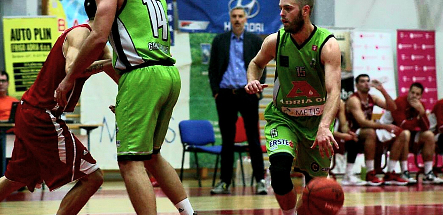 Basketball: Riewer’s pro career on hold - Brainerd Dispatch | News ...