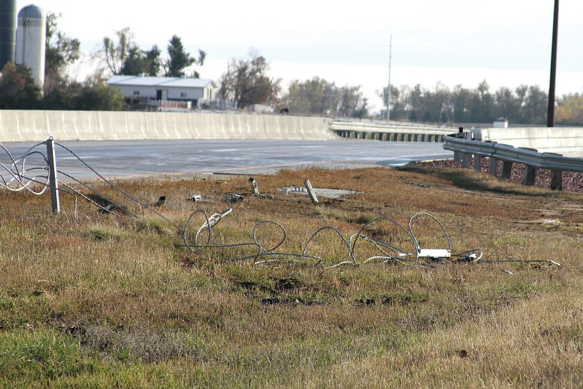 332275+car accident 2 web.jpg