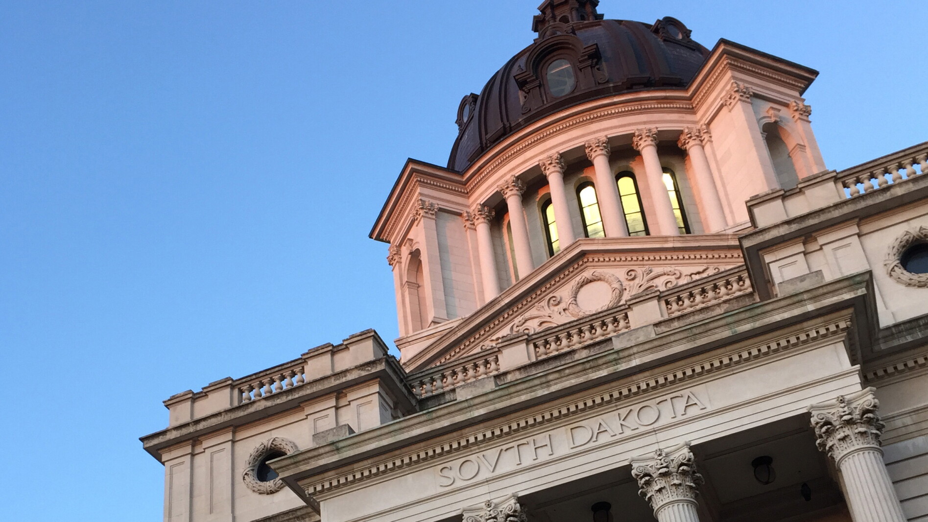 Port: Populist lawmakers get slaughtered in South Dakota. Are there tea leaves to read for North Dakota?