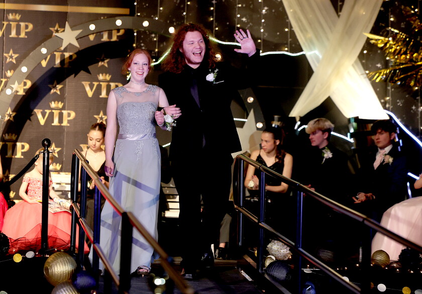 Prom Forum Photos: Lights, camera, prom - Superior Telegram | News, weather ...