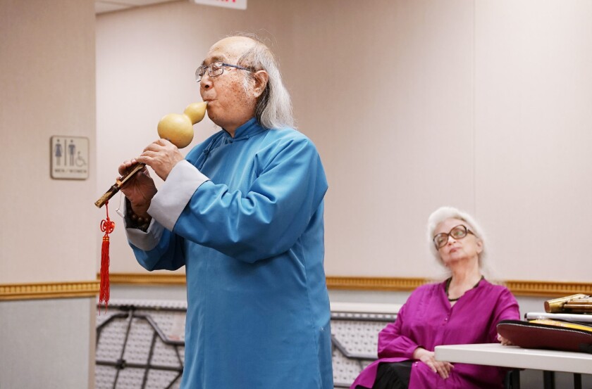 Flutes 8834.jpg