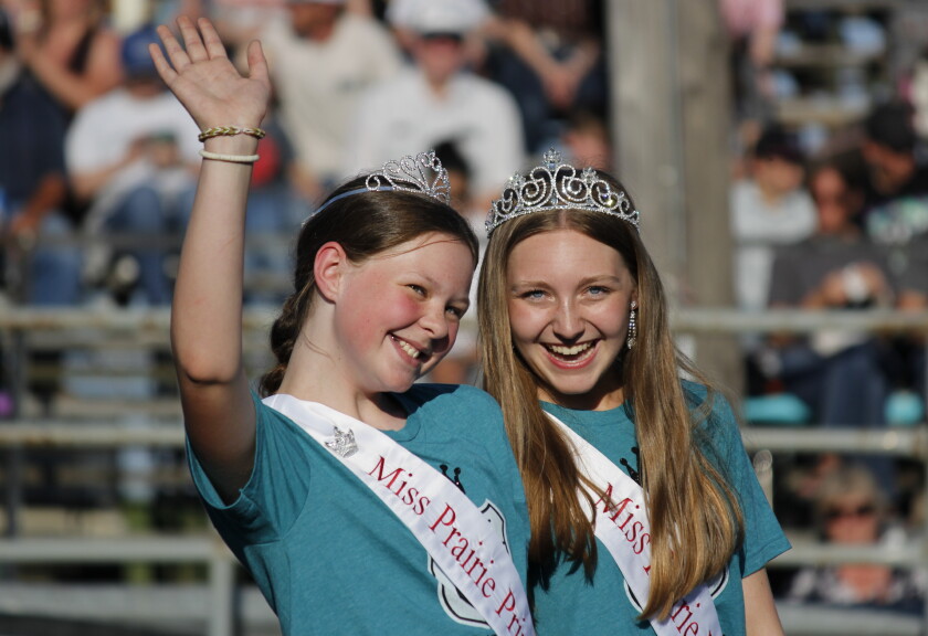Brooklyn Hyland and Natasha Zemlicka.jpg