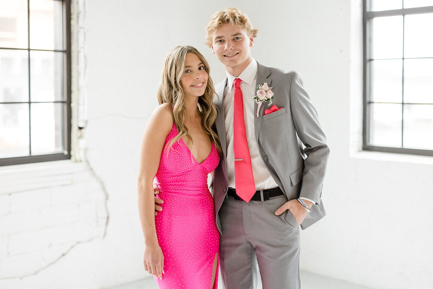 Prom Forum Prom photos get sophisticated as students seek iconic and trendy spots ...