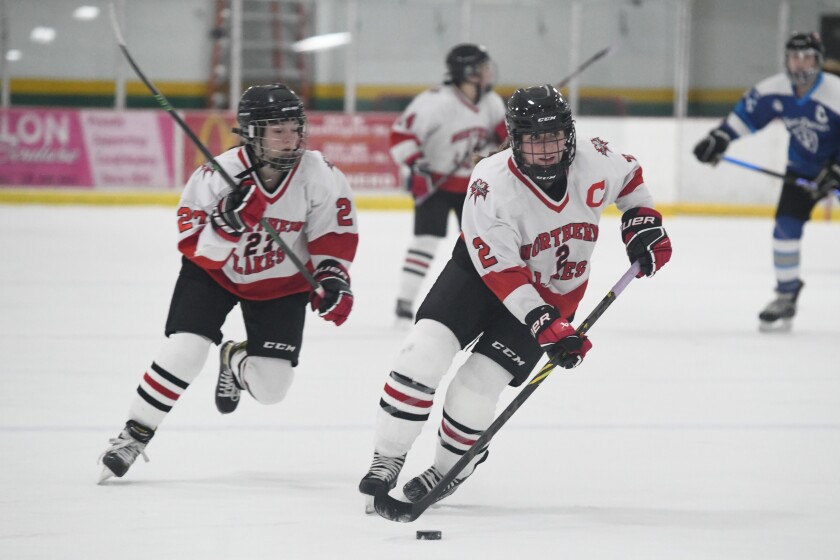 Girls Hockey 11-17 2-copy.jpg