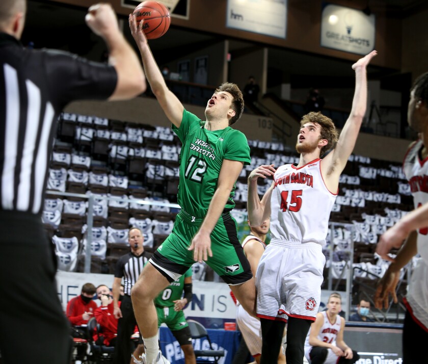 1211undbball1.jpg