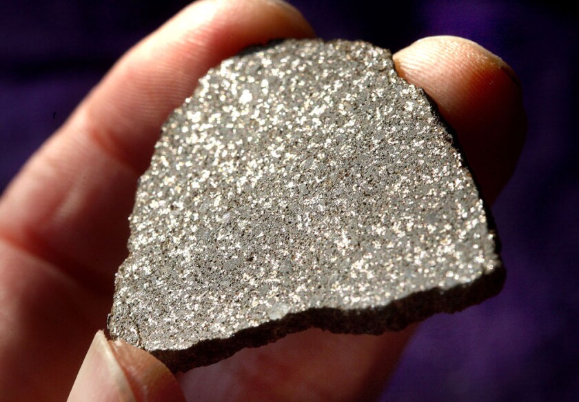 Meteorites H5 chondrite NWA 2710 S Hebe.jpg