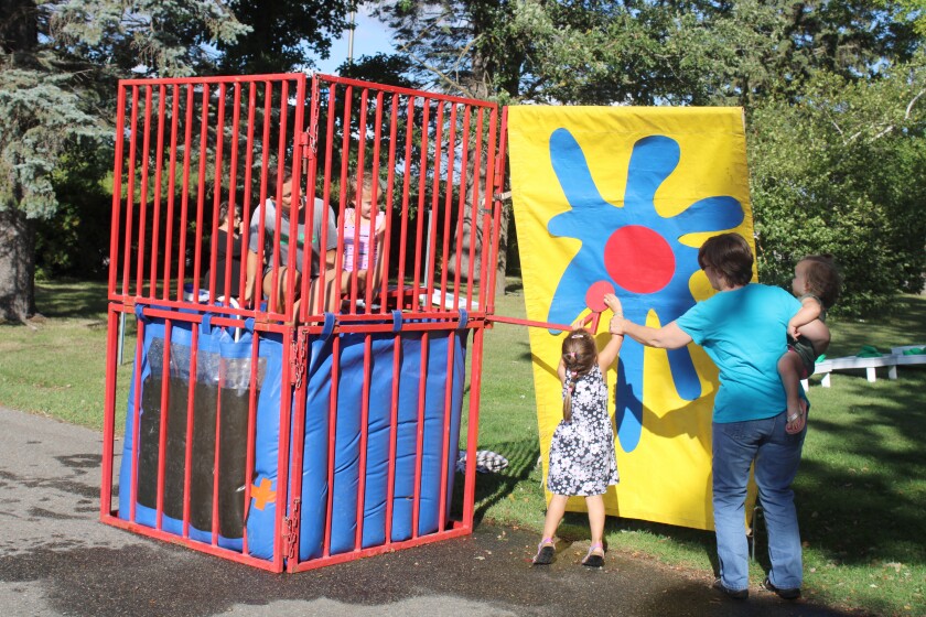 091119.B.PRE.NWBankDunk.jpg