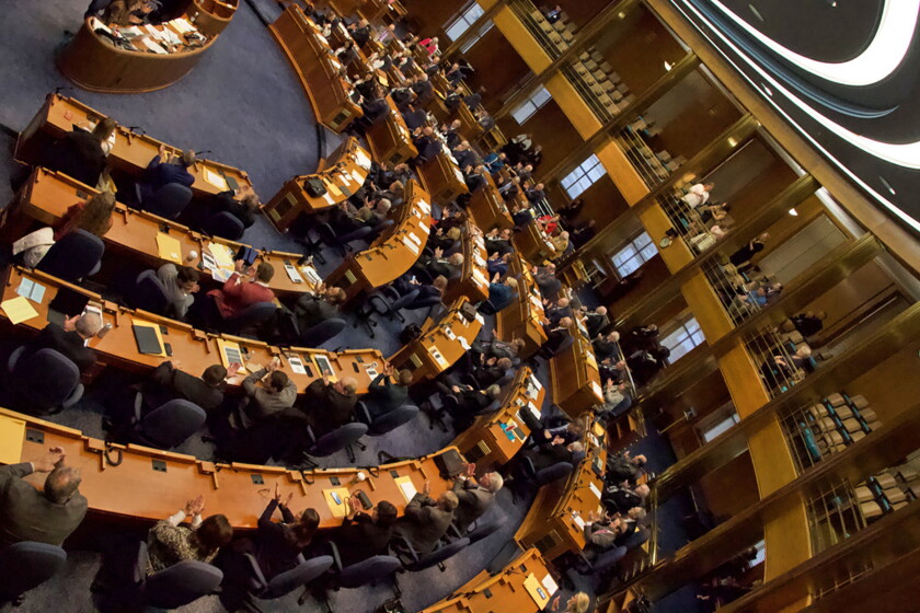 North Dakota lawmakers to start session with new leaders, full coffers ...