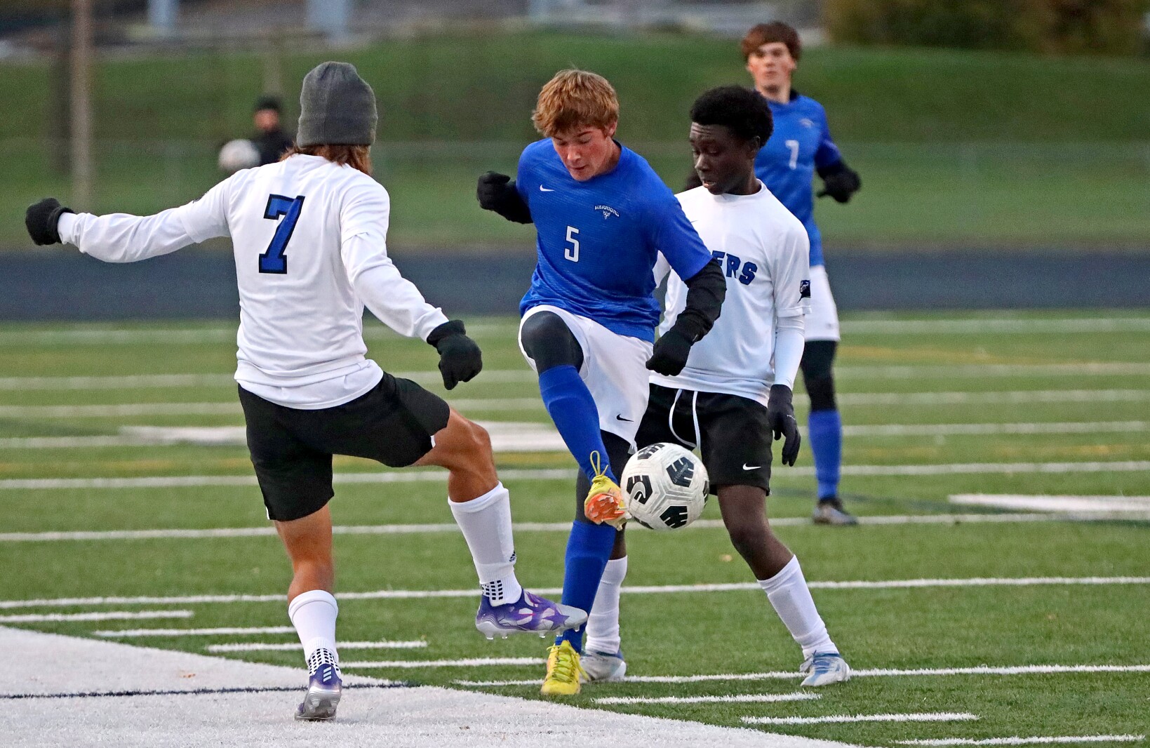 Brainerd boys soccer vs Rogers