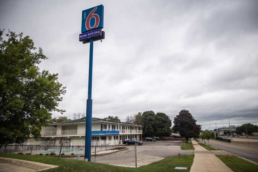 082321-MOTEL-6-4411.jpg