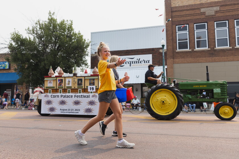 Chloe Mitchell Rodeo PHOTOS: Rodeo Extravaganza Gallops Down Mitchell's Main Street ...