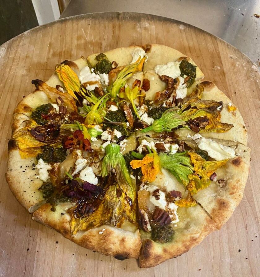 honey blossom pizza.jpeg