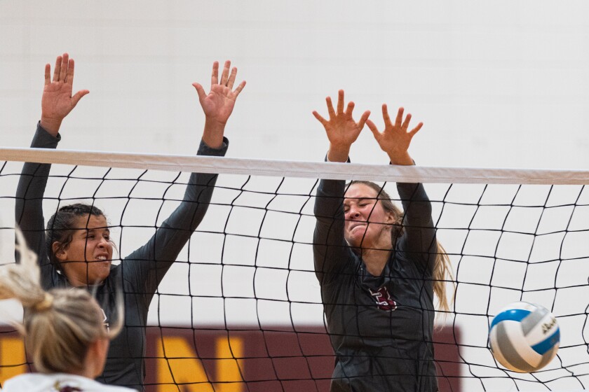9-15-22PrepVolleyballCorsica-StickneyvsEthan-34.jpg