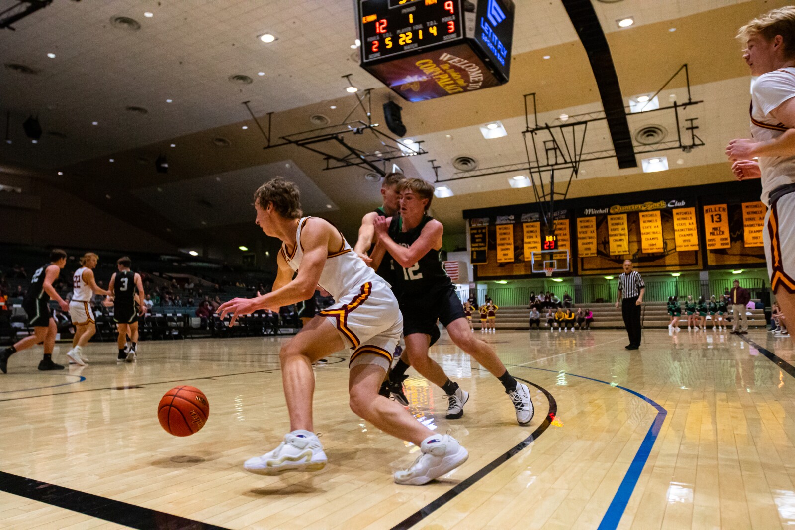 12-28-22HoopCityClassicEthanvsMCM-9.jpg