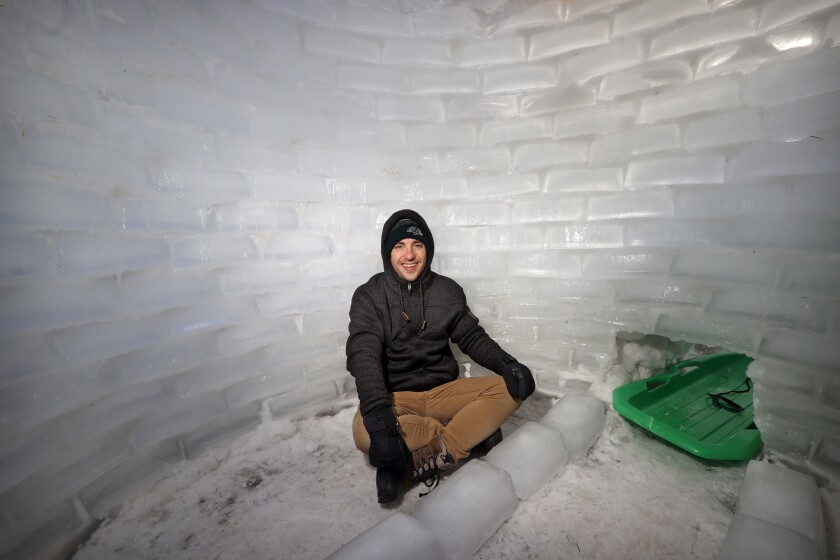 012022.N.FF.IGLOOS