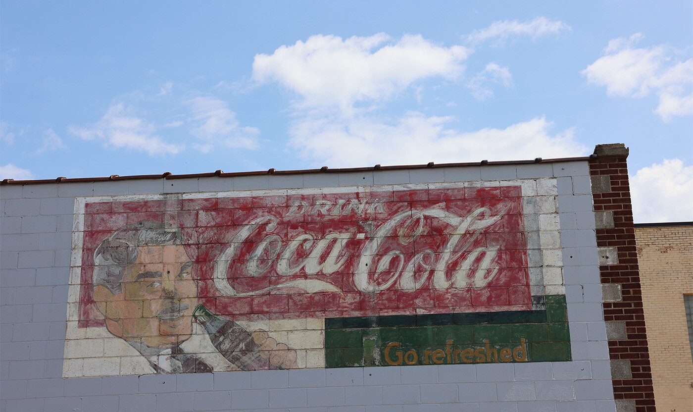empireposter Coca Cola glazen - bedrukte spiegel met kunststof frame in houtlook, cult-spiegel - afmeting 20x30 cm empireposter Coca Cola glazen - bedrukte spiegel met kunststof frame in houtlook, cult-spiegel - afmeting 20x30 cm