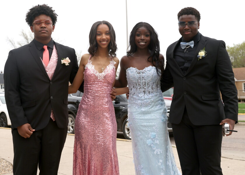 Prom Forum Worthington High School students go to prom - The Globe | News, weather ...