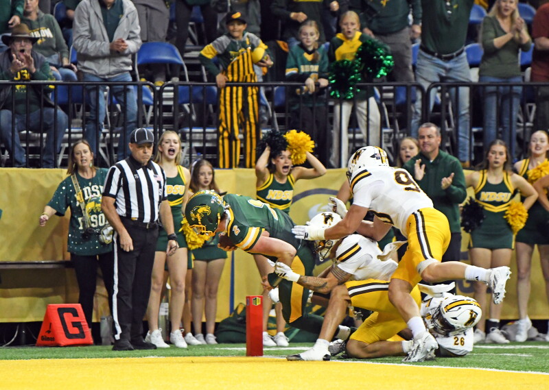 NDSU Bison Defeat Wyoming Cowboys 28-0 in Inaugural Mountain West Home Game
