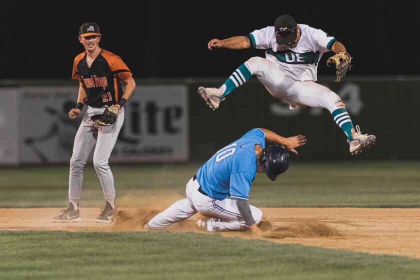 8-5-22StateAmateurBaseballDimock-EmeryvHartford-Humboldt-47.jpg