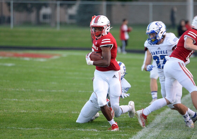 092521.S.WCT.Willmar FB Price run.jpg