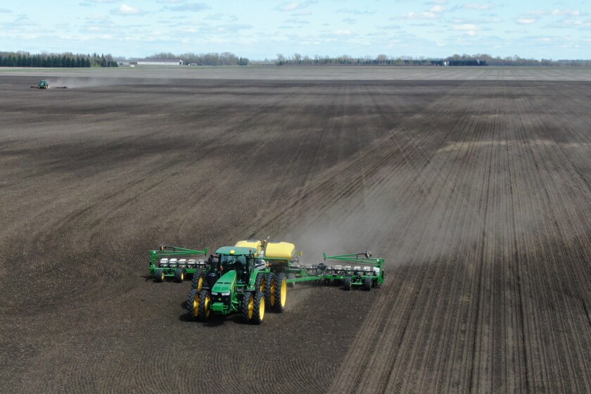 051822 sugarbeetPlanting.jpg