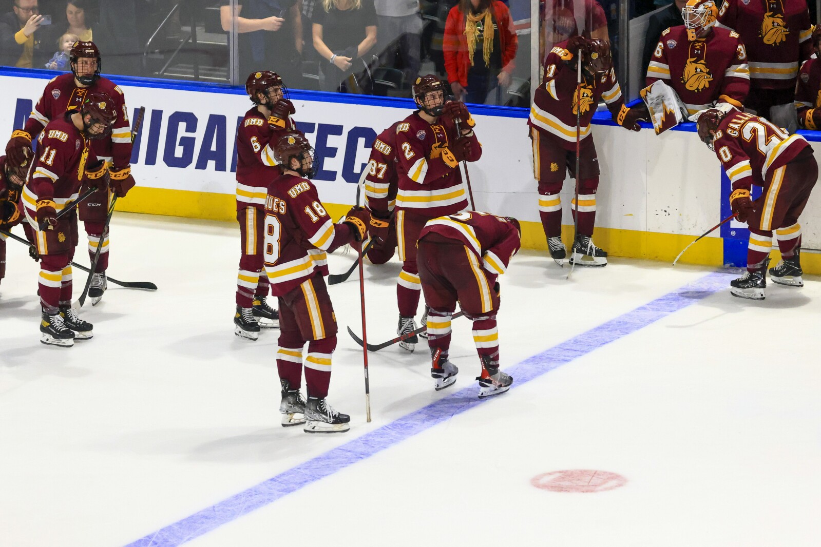 Minnesota Duluth plays Denver in regional final game in Loveland