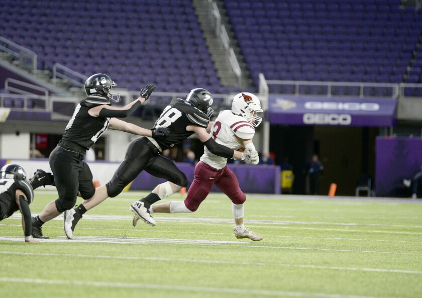 D-G-F vs. Fairmont 111922.004.jpg