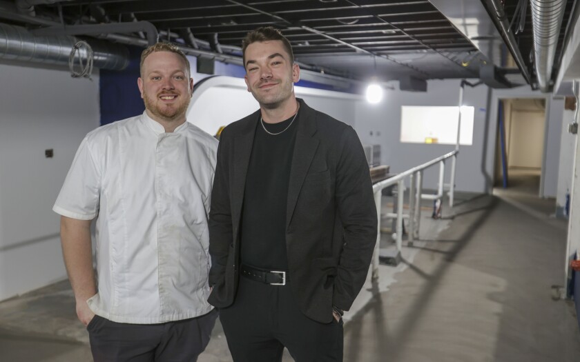 041924.B.FF.DRAWINGROOM.2