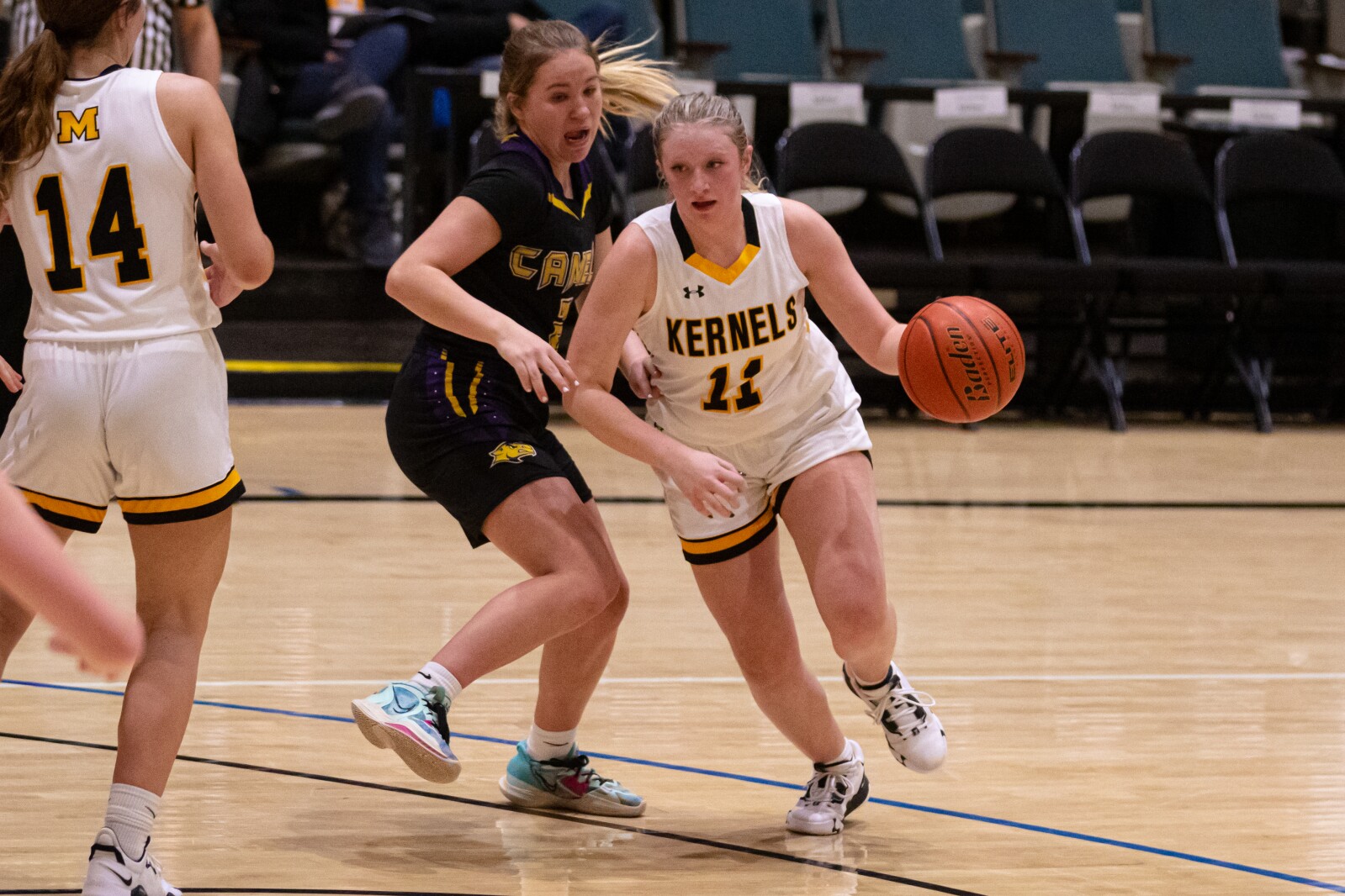 12-28-22HoopCityClassicCampbellCountyvsMitchell-4.jpg
