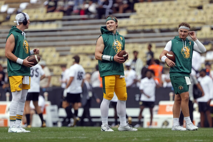 083024.S.FF.NDSUfootballWarmups