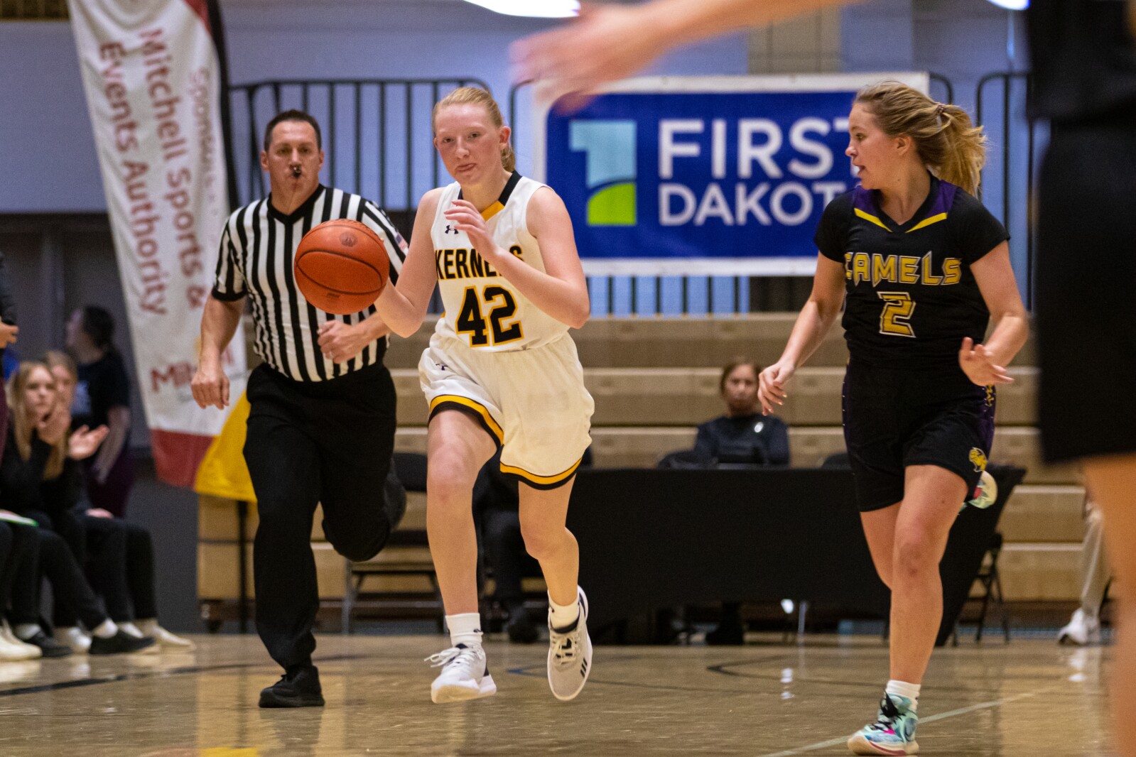 12-28-22HoopCityClassicCampbellCountyvsMitchell-30.jpg