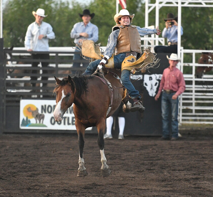 Classic Rodeo Superior rides at Great Northern Classic Rodeo - West Central Tribune ...