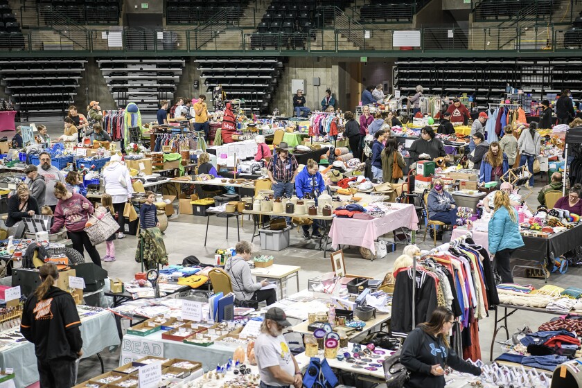 041723.N.BP.Garage Sale - 9.jpg