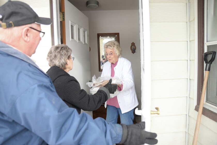2316374+021116.n.wct_.meals-on-wheels_0021.jpg