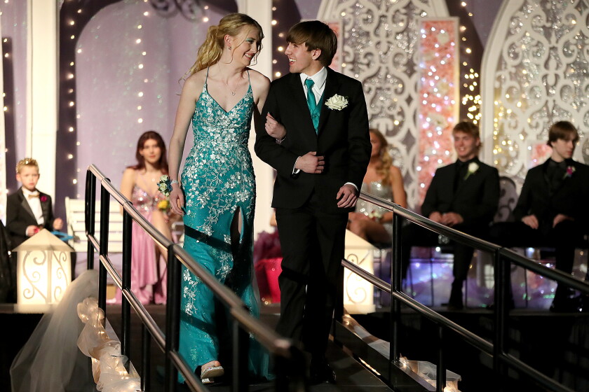 Prom Forum Photos: Superior High School celebrates prom - Superior Telegram | News ...