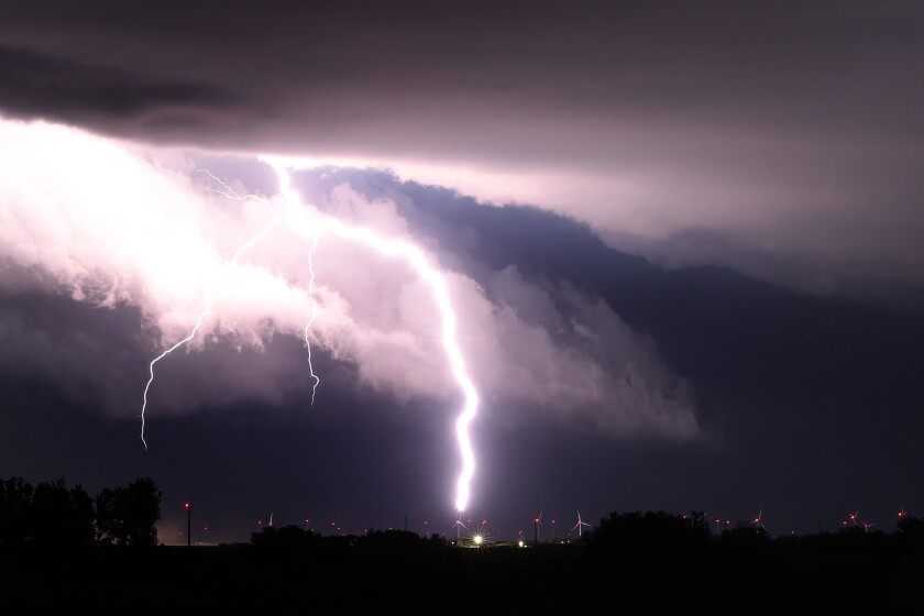 Wind Strikes Severe thunderstorm pushes through southwest Minnesota early Monday ...