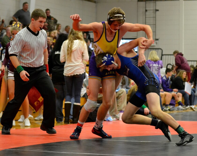 Mount Vernon/Plankinton/Corsica's Marcus Urban, right, tries to take down Flandreau's Dillon Rice, left. (Garrick Hodge/Republic)
