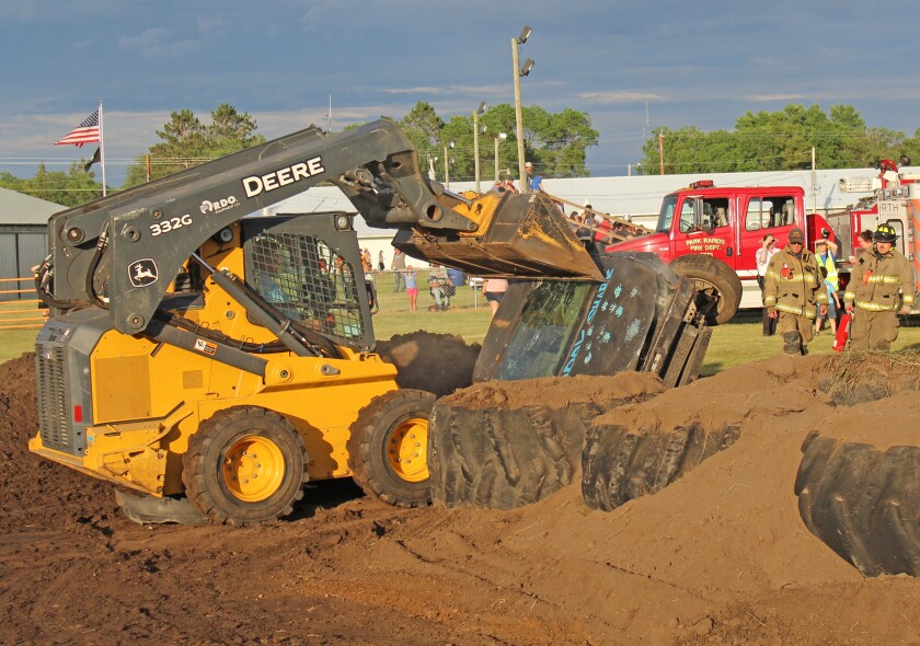 072022.N.PRE.GettingUntipped0887.jpg