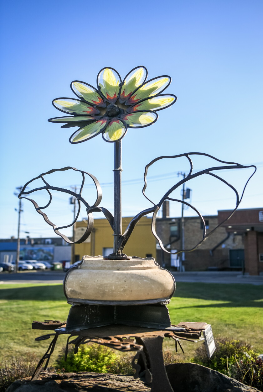 061726.N.BP.SCULPTUREWALK - Sun corner.jpg
