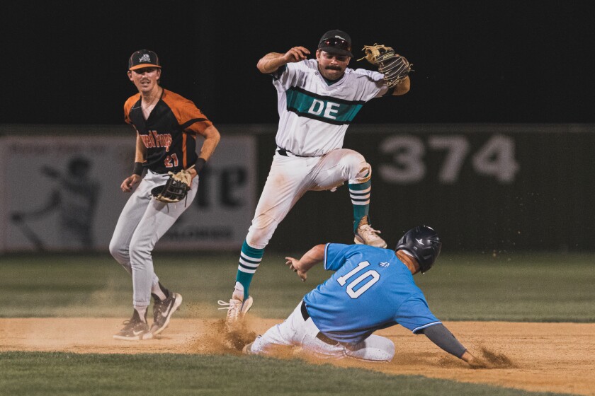8-5-22StateAmateurBaseballDimock-EmeryvHartford-Humboldt-45.jpg