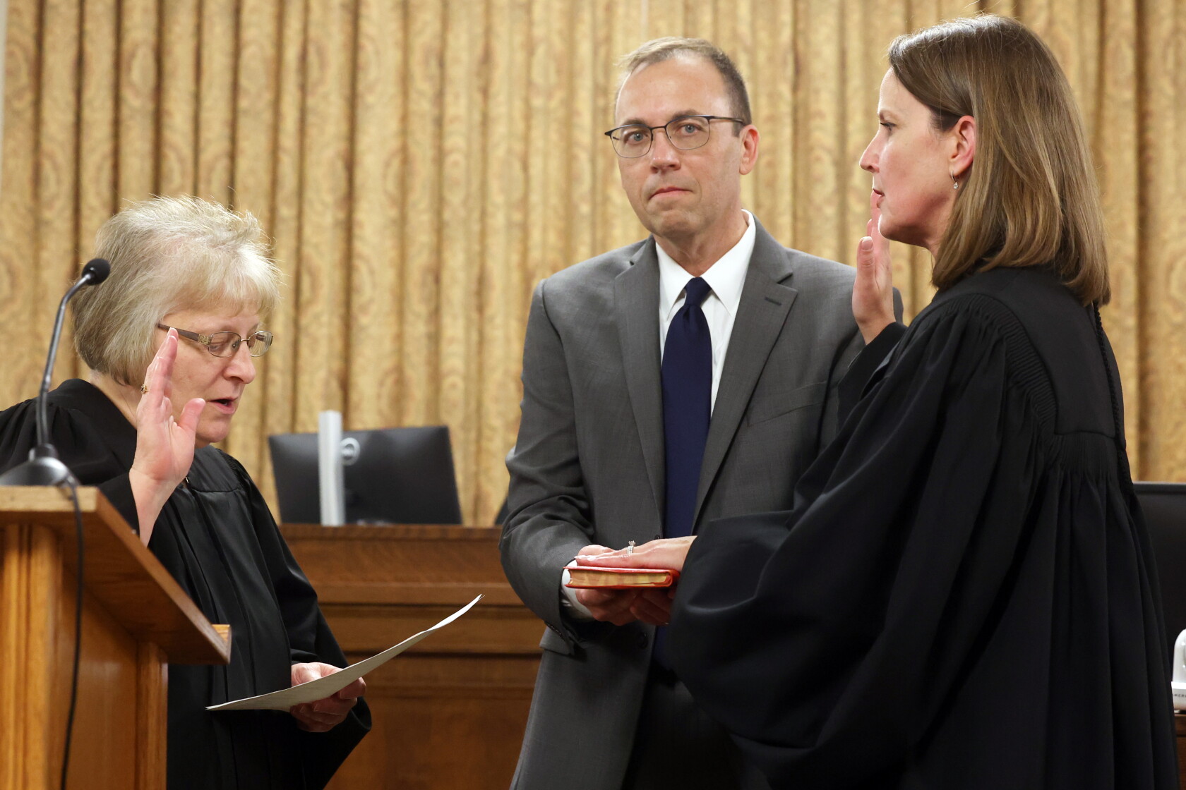 Judge Choi Riverside Northeast Central Judicial District officially welcomes Judge Kristi ...