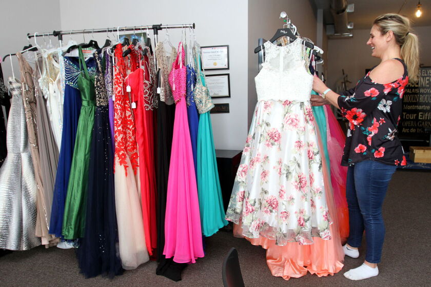 125 dresses, $150, one perfect match - Post Bulletin | Rochester Minnesota news, weather, sports 125 dresses, $150, one perfect match - Post Bulletin | Rochester Minnesota news, weather, sports
