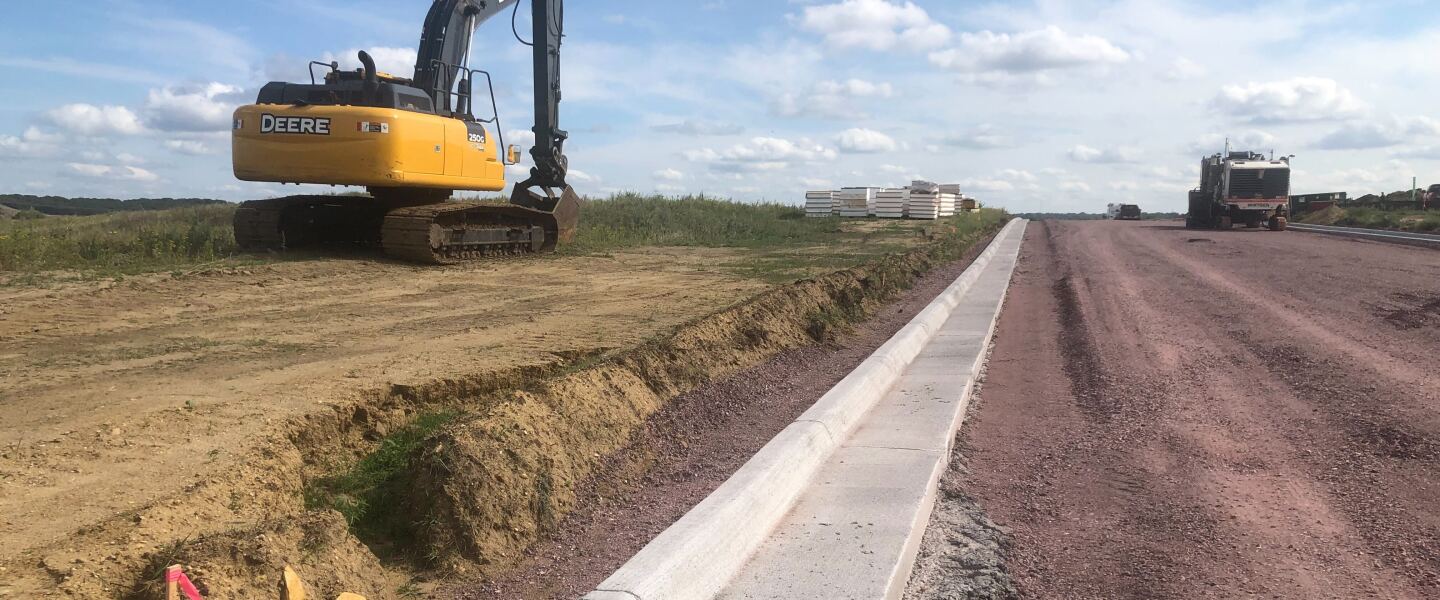 Wholestone construction 1.jpg