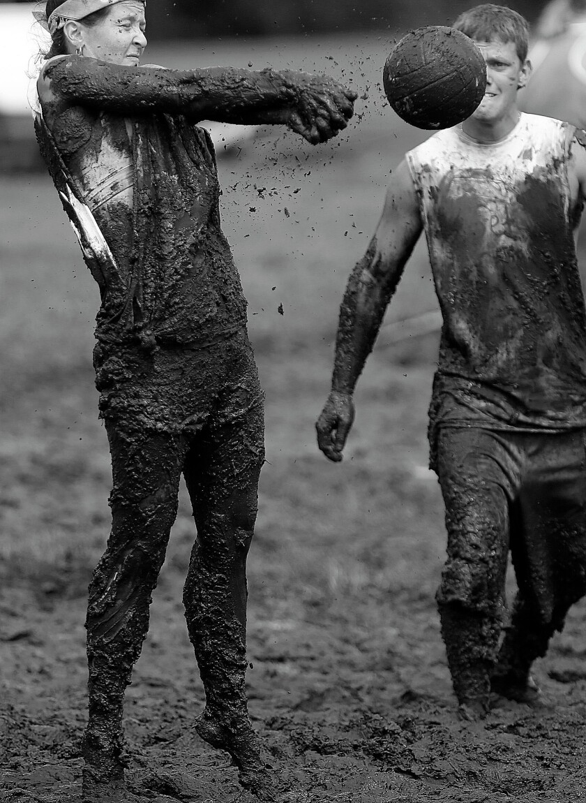 1857293+071215.n.gfh_.mudvolleyball2.jpg